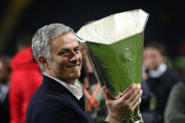 1708022716 495 Anh ay la chang trai cua toi Jose Mourinho